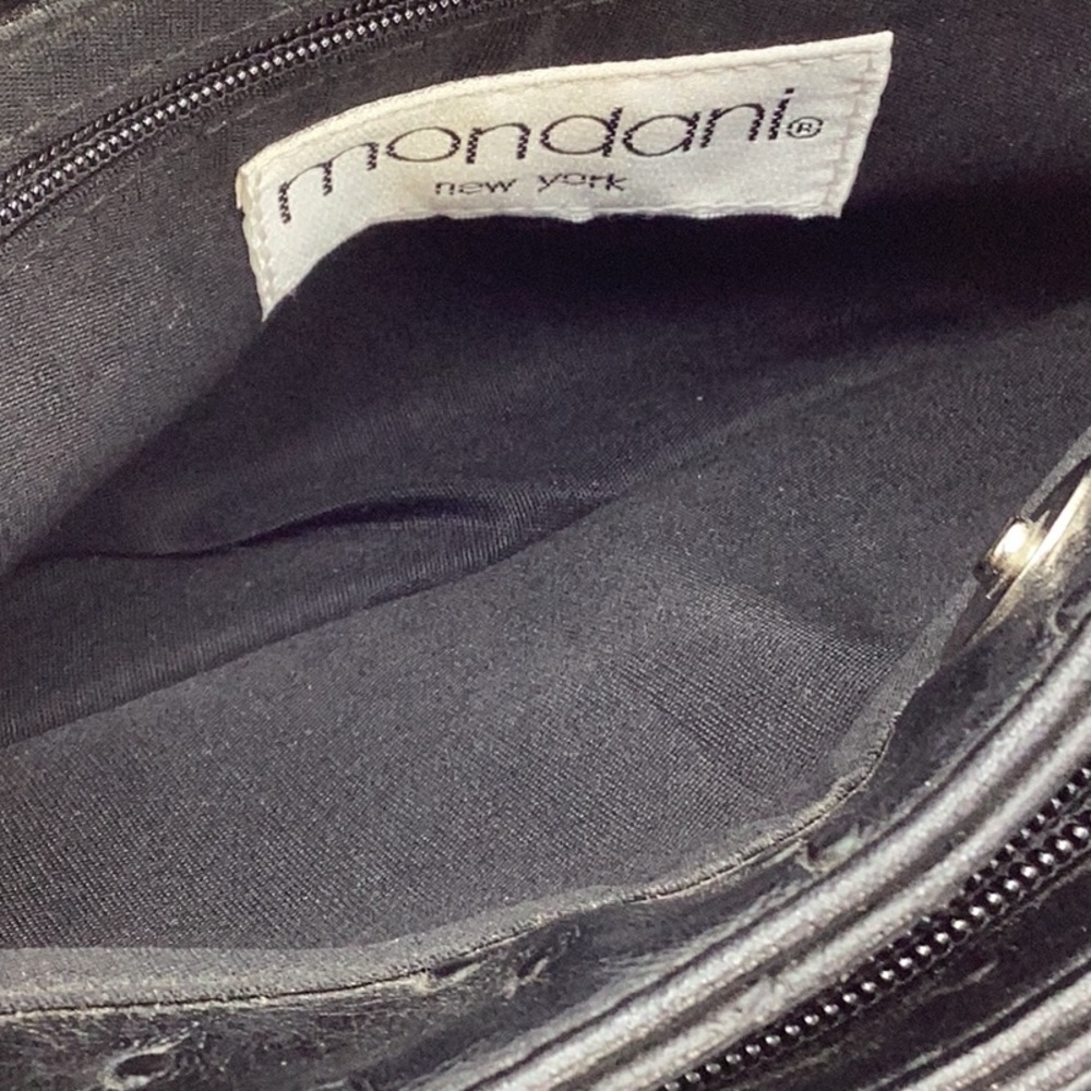 Vintage Black Mondani NewYork Handbag w chain strap - Picture 3 of 7